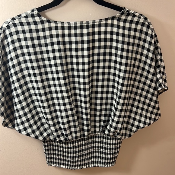 Black & White Checkered Blouse - Picture 5 of 5